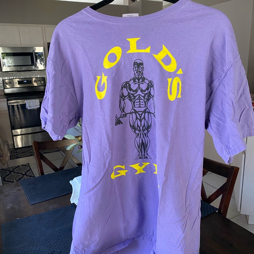 Vintage golds gym tee
